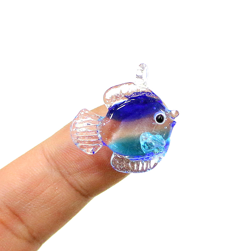 カラフルなミニの熱帯魚ガラス2点が魅力的な海洋動物のペンダン - Aquarium Fish Japan のレビューと価格